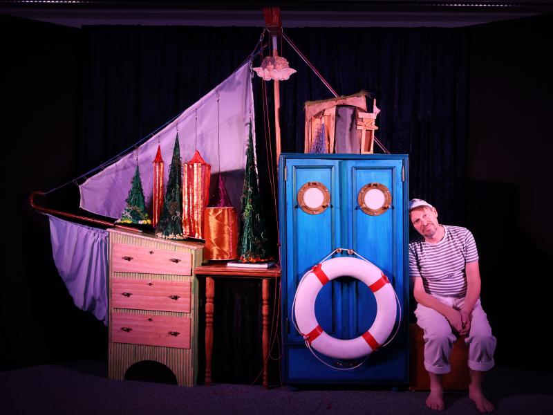 Konen i Muddergrøften. Andersens Kuffert Teater