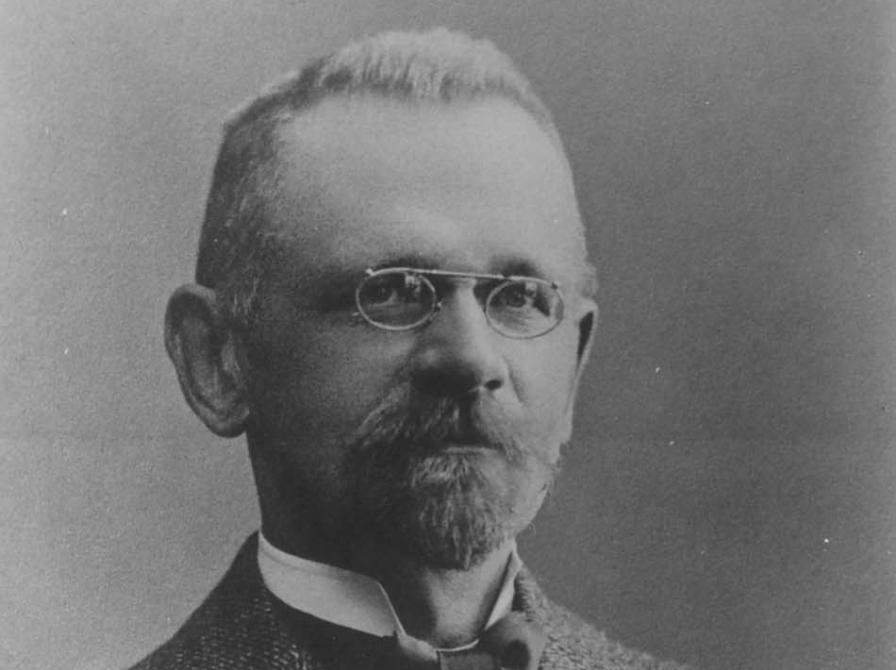 Sort-hvid portræt af borgmester Hans Eduard Flemmer.